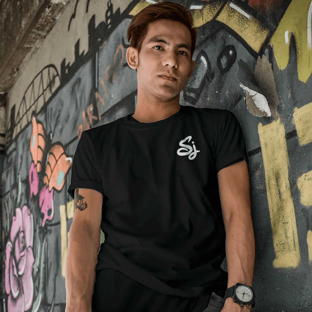 - THE CAMPBELL TEE -