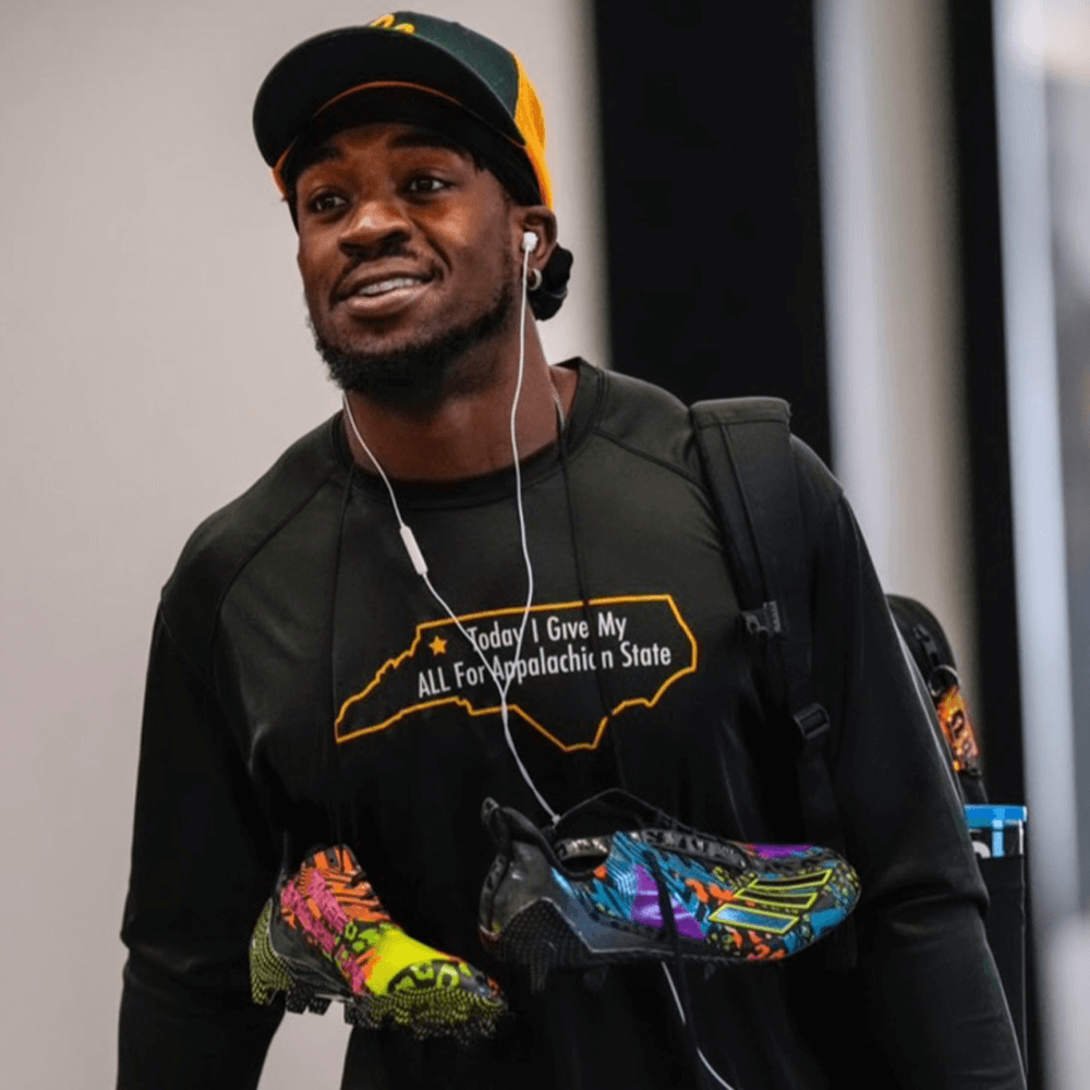 - THE TITLETOWN TRUCKER -